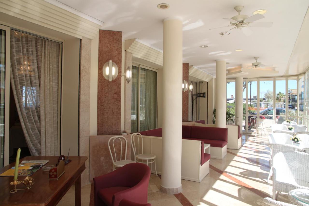 Hotel Adriatica Sul Mare Rimini Exterior foto